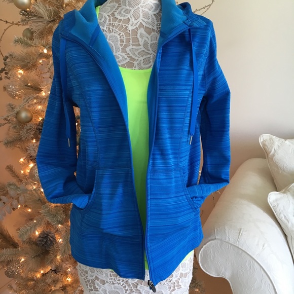 NWOT Xersion hoodie - Picture 4 of 6